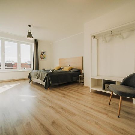 New Equipped Apartment In The City Center Пилзен Екстериор снимка