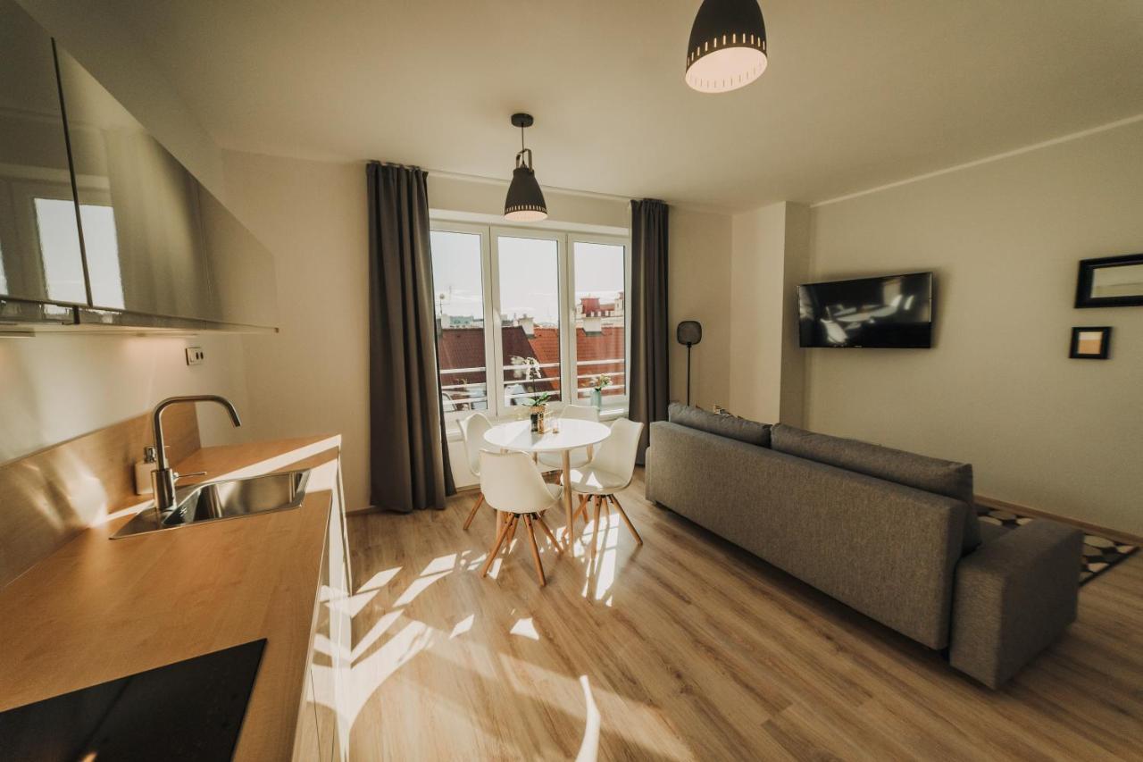 New Equipped Apartment In The City Center Пилзен Екстериор снимка