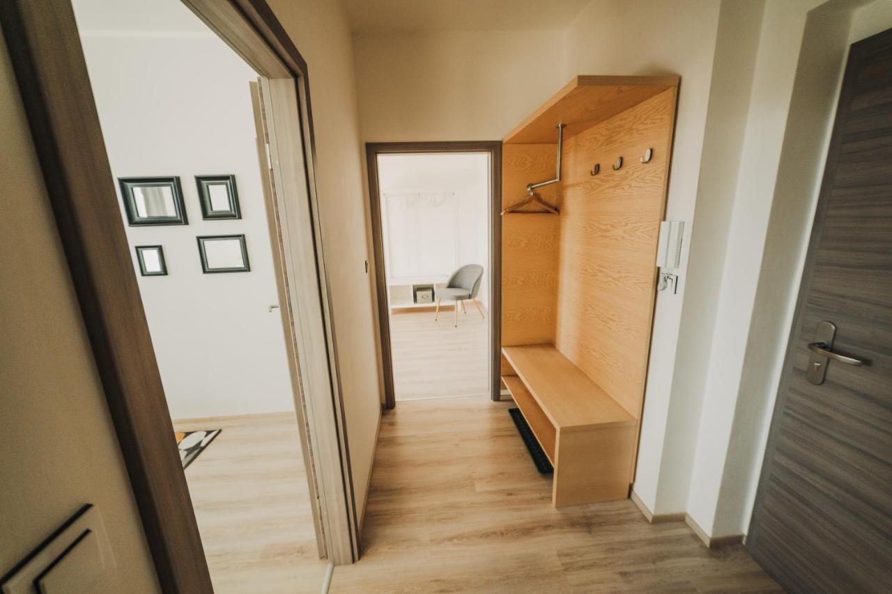 New Equipped Apartment In The City Center Пилзен Екстериор снимка