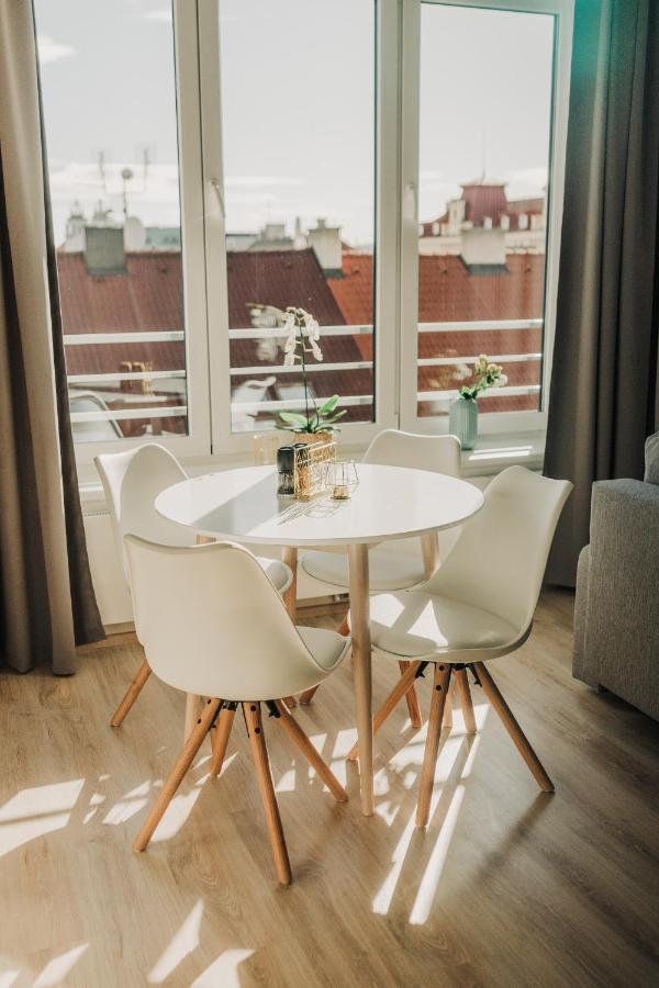 New Equipped Apartment In The City Center Пилзен Екстериор снимка